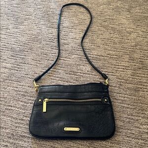 Vintage Anne Klein crossbody with removable strap to make it a clutch